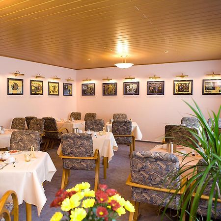 Central Inn Hotel Garni Eppelborn Exterior photo